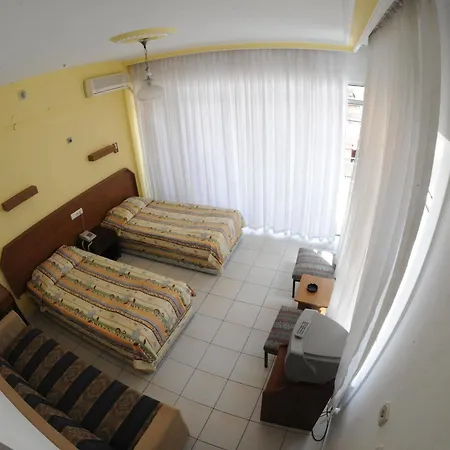 Ξενοδοχείο Kleopatra Bebek 2*