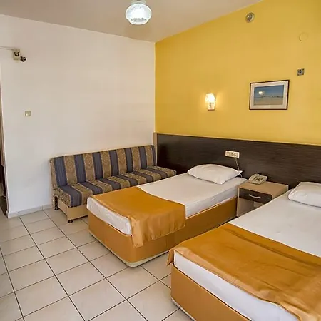Hotel Kleopatra Bebek
