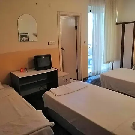 Hotel Kleopatra Bebek