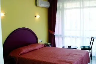 Kleopatra Bebek Готель 2*