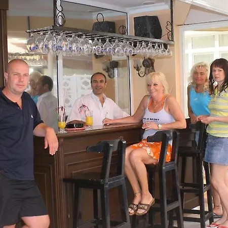 Kleopatra Bebek Аланія