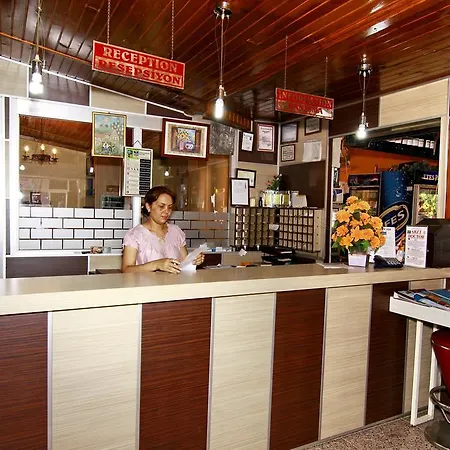 Kleopatra Bebek Готель