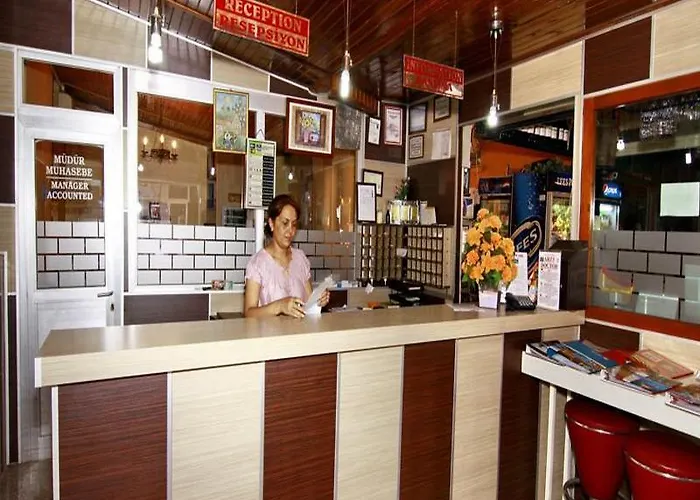 Hotell Kleopatra Bebek 2*