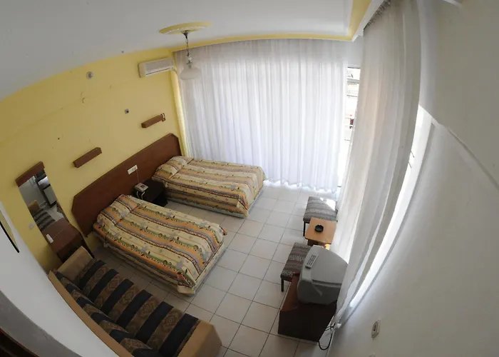 Hotell Kleopatra Bebek 2*