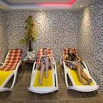 Kleopatra Bebek Hotel